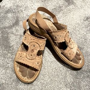 Earth Spirt Tan Leather sandals Size 5.5